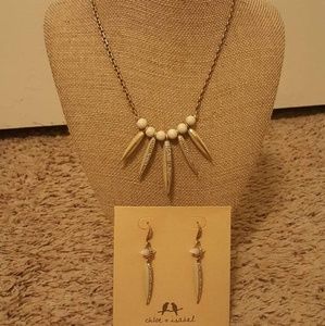 African Plains Necklace and Earrings Set